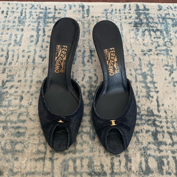 Salvatore Ferragamo Navy Heels - Picture 2 of 5